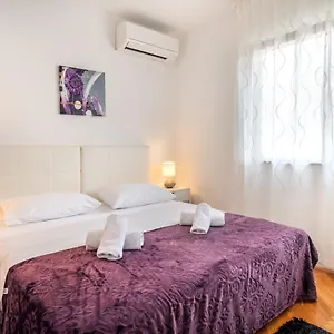  Apartamento Rooms&apartments Zelux Croacia